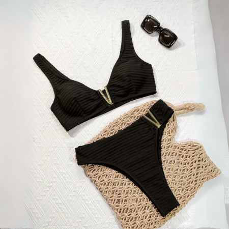 Nora bikini sexy femme